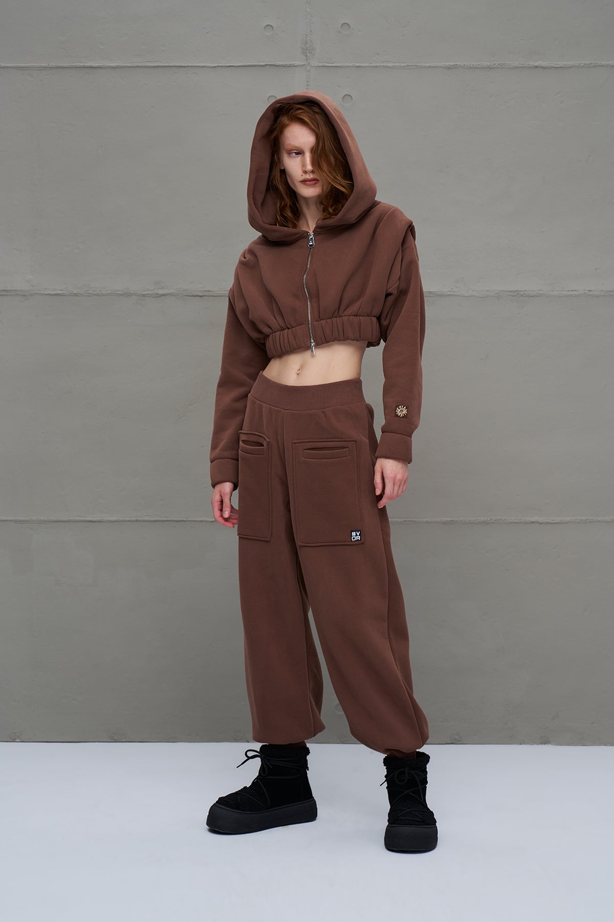 Brown Zip-up Cropped Sweatshirt 18019