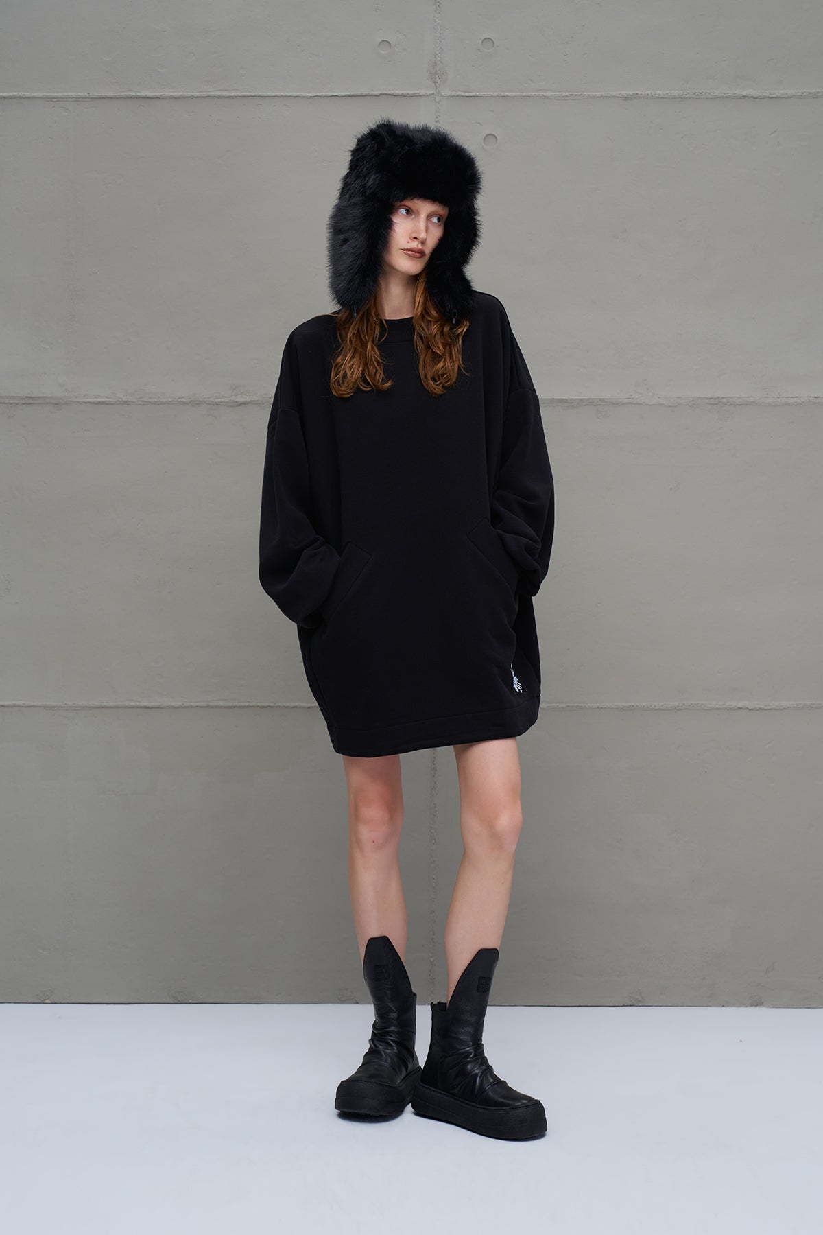 Black Oversized Sweatshirt 18022