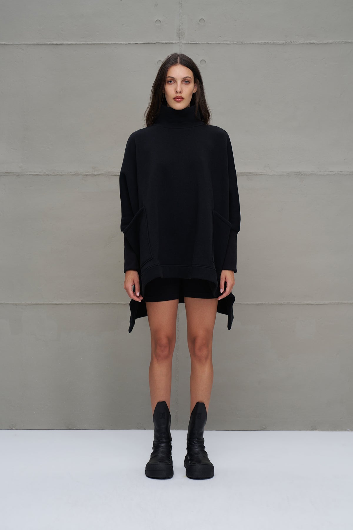 Black Turtleneck Oversized Sweatshirt 18045