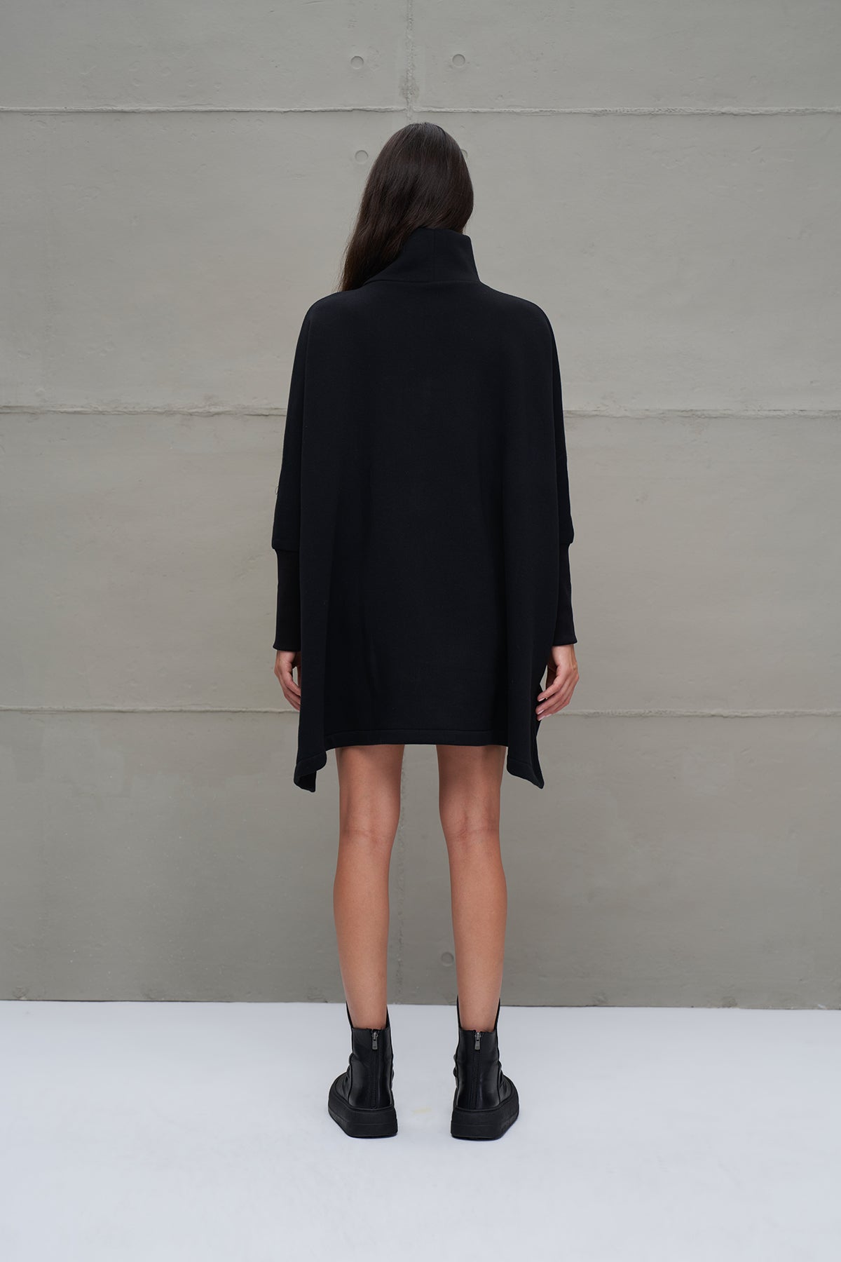 Black Turtleneck Oversized Sweatshirt 18045