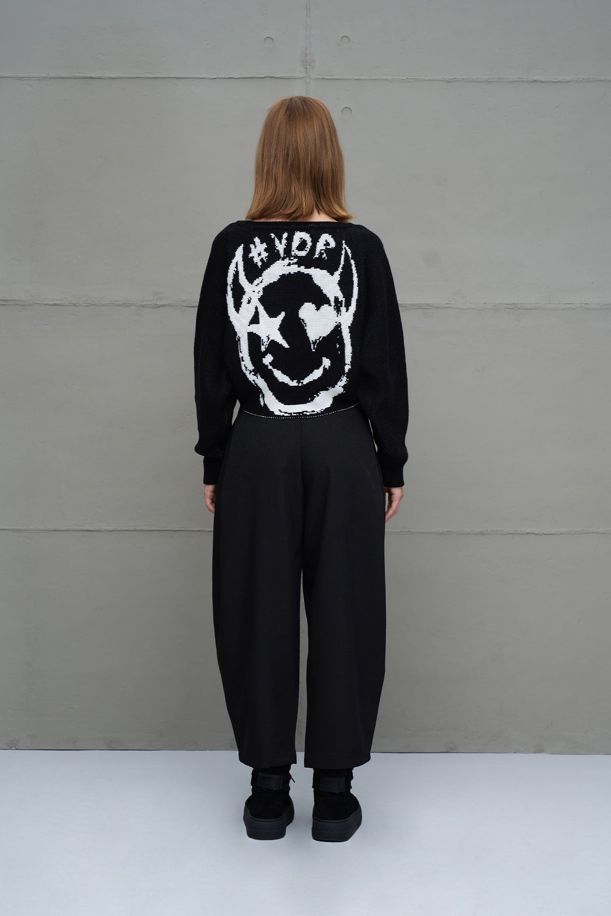 Black Boat Neck Text Print Knit Sweater 18053