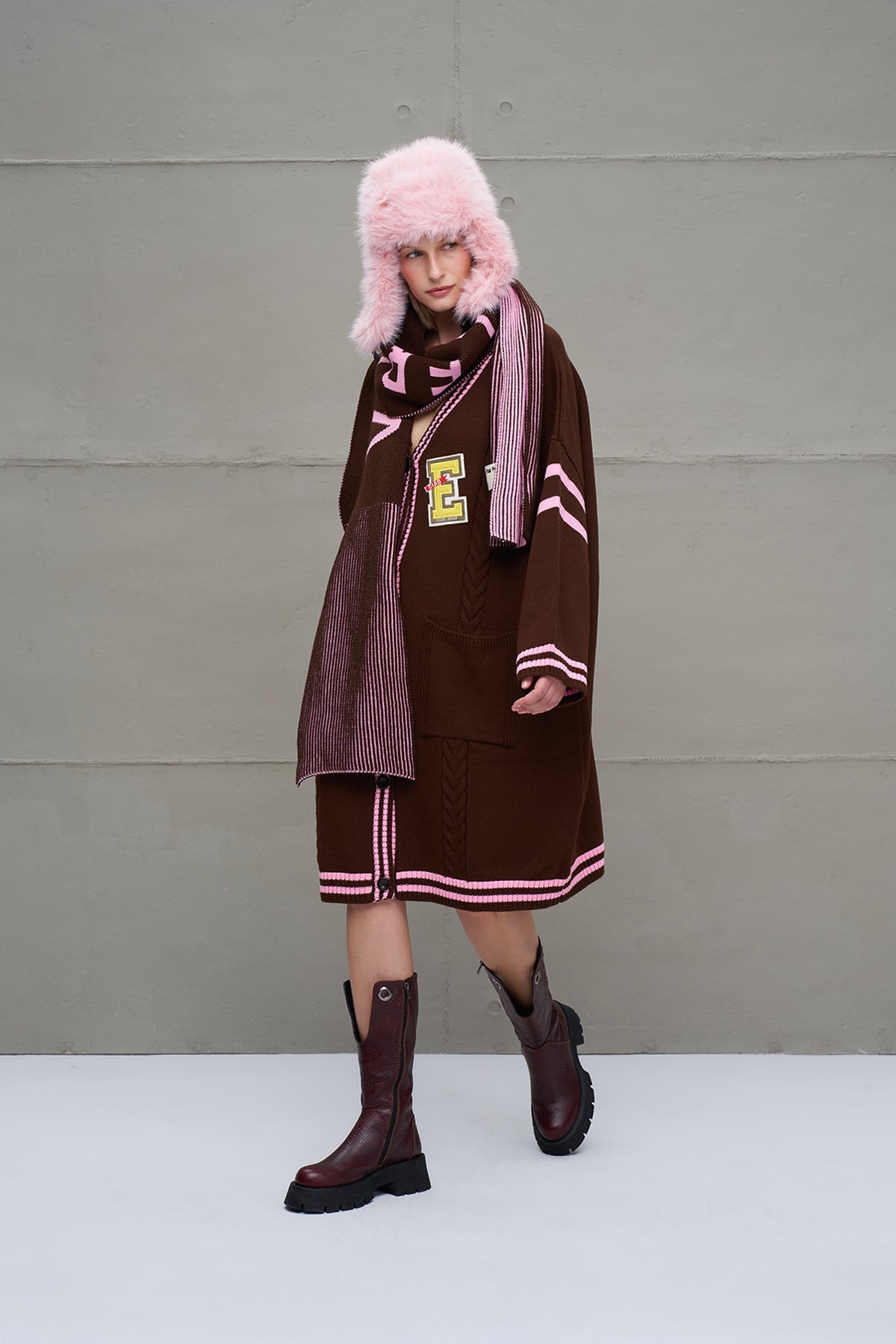 Brown Light Pink Scarf Vw2618069