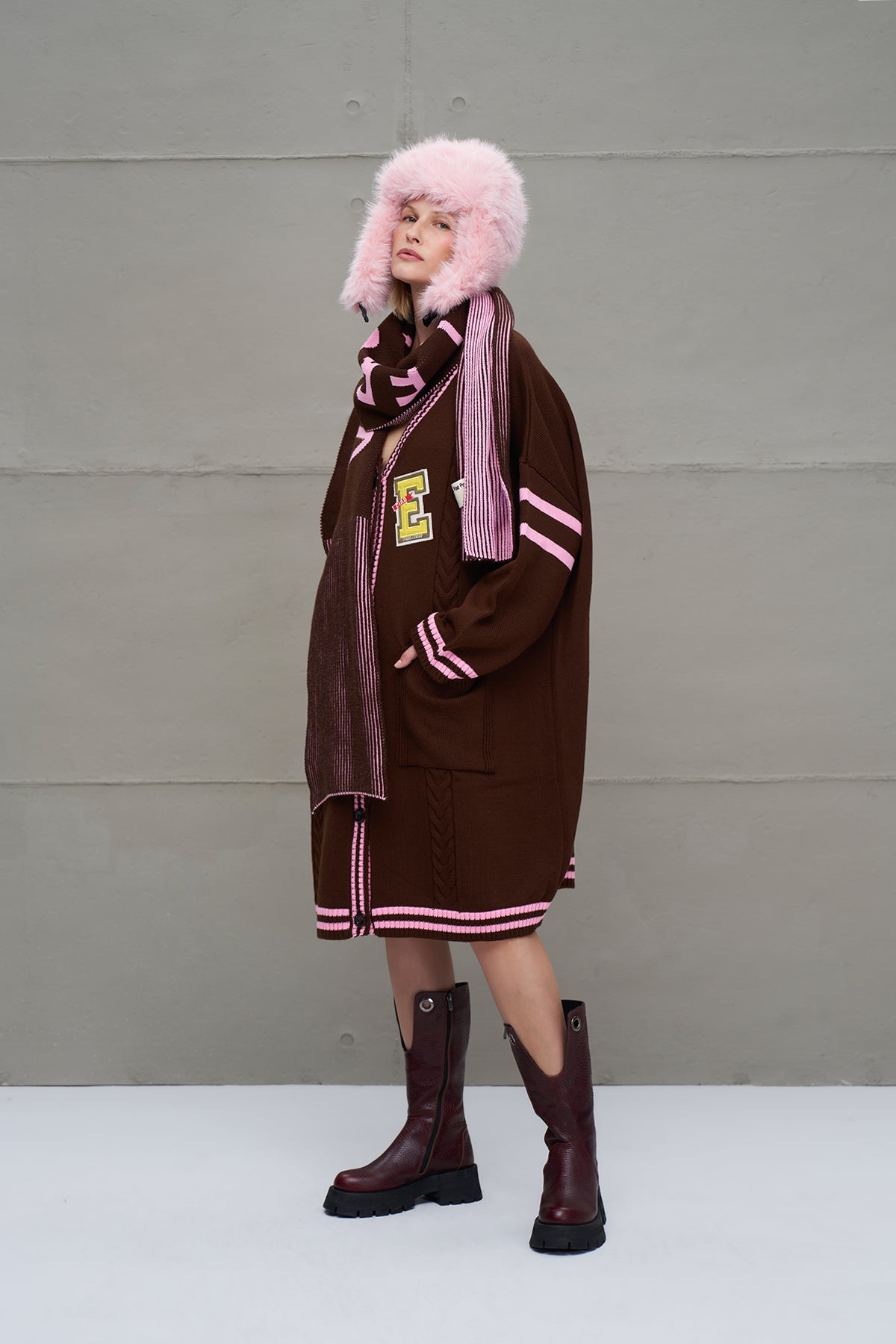 Brown Light Pink Scarf Vw2618069