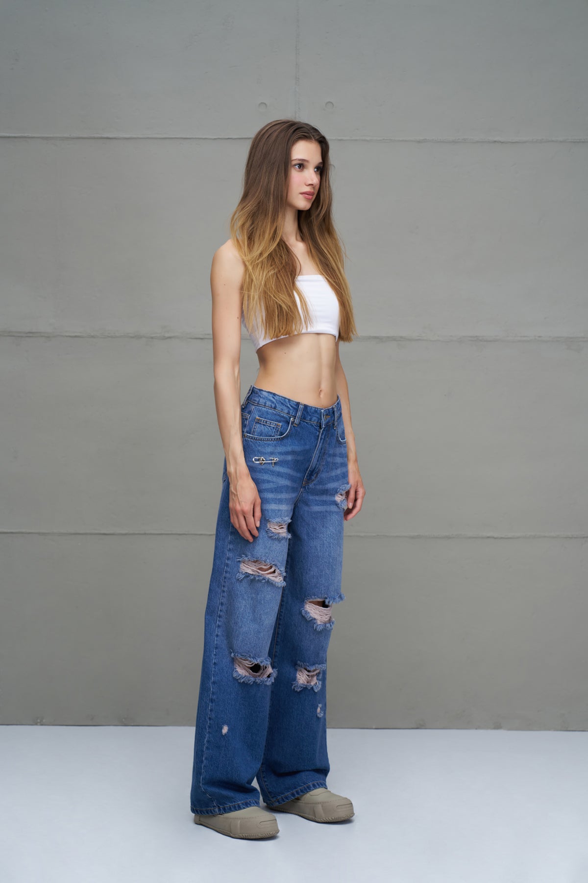 Blue Distressed Oversized Denim Trousers 18132