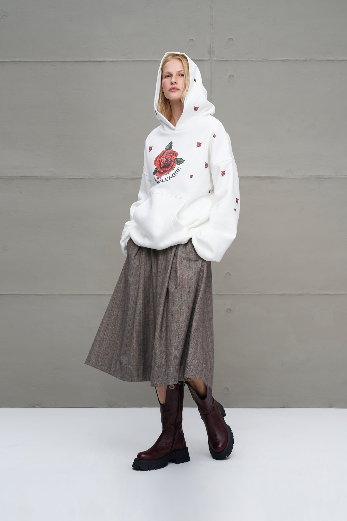Off White Rose-patterned Oversized Hooded Sweatshirt 18151