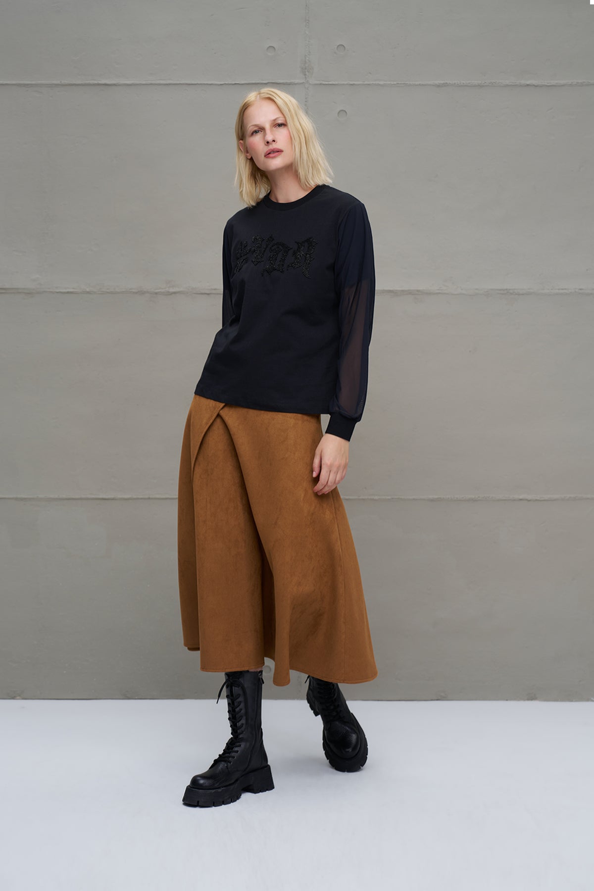 Black Tulle Sleeve T-shirt 18176