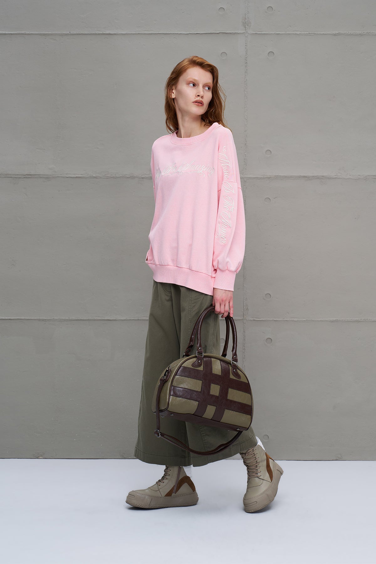 Pink Slogan-print Oversized Sweatshirt 18178