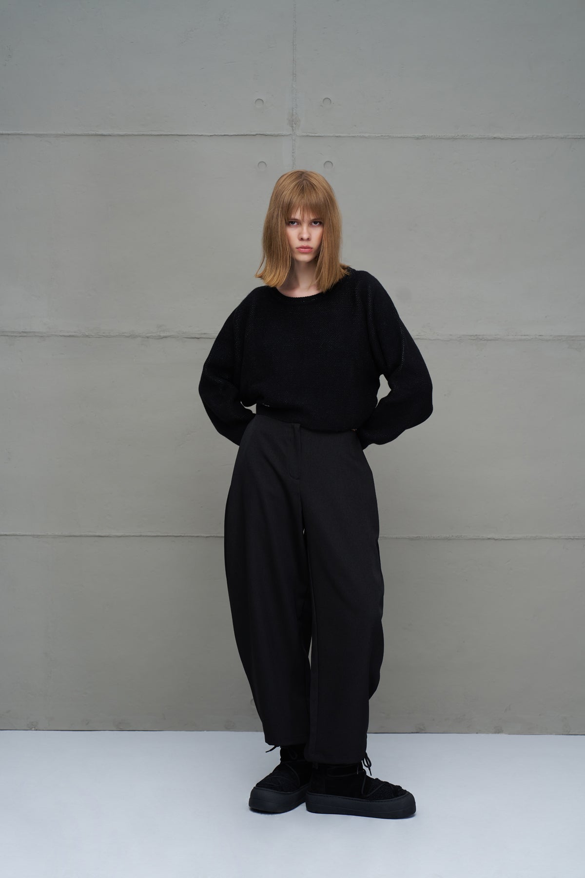 Black High-waist Balloon Trousers 18199