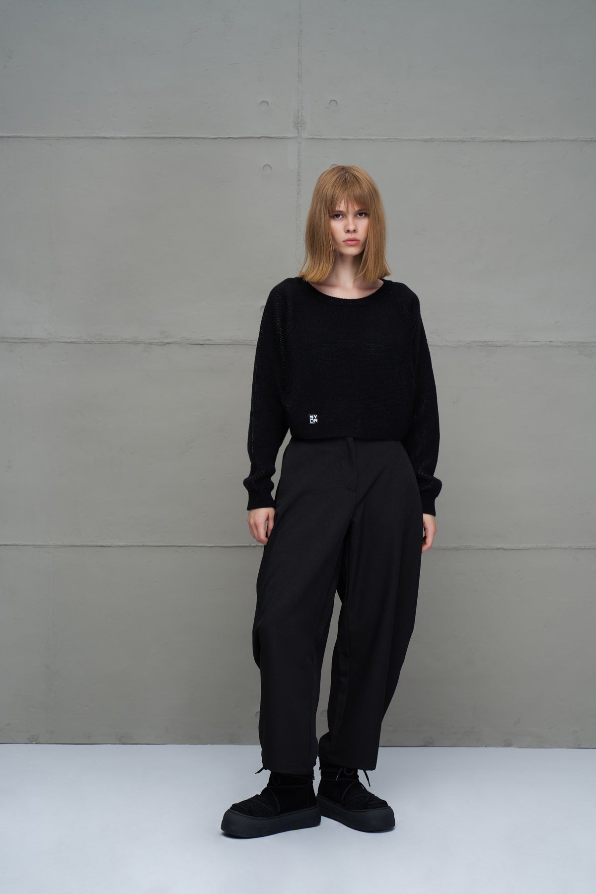 Black High-waist Balloon Trousers 18199