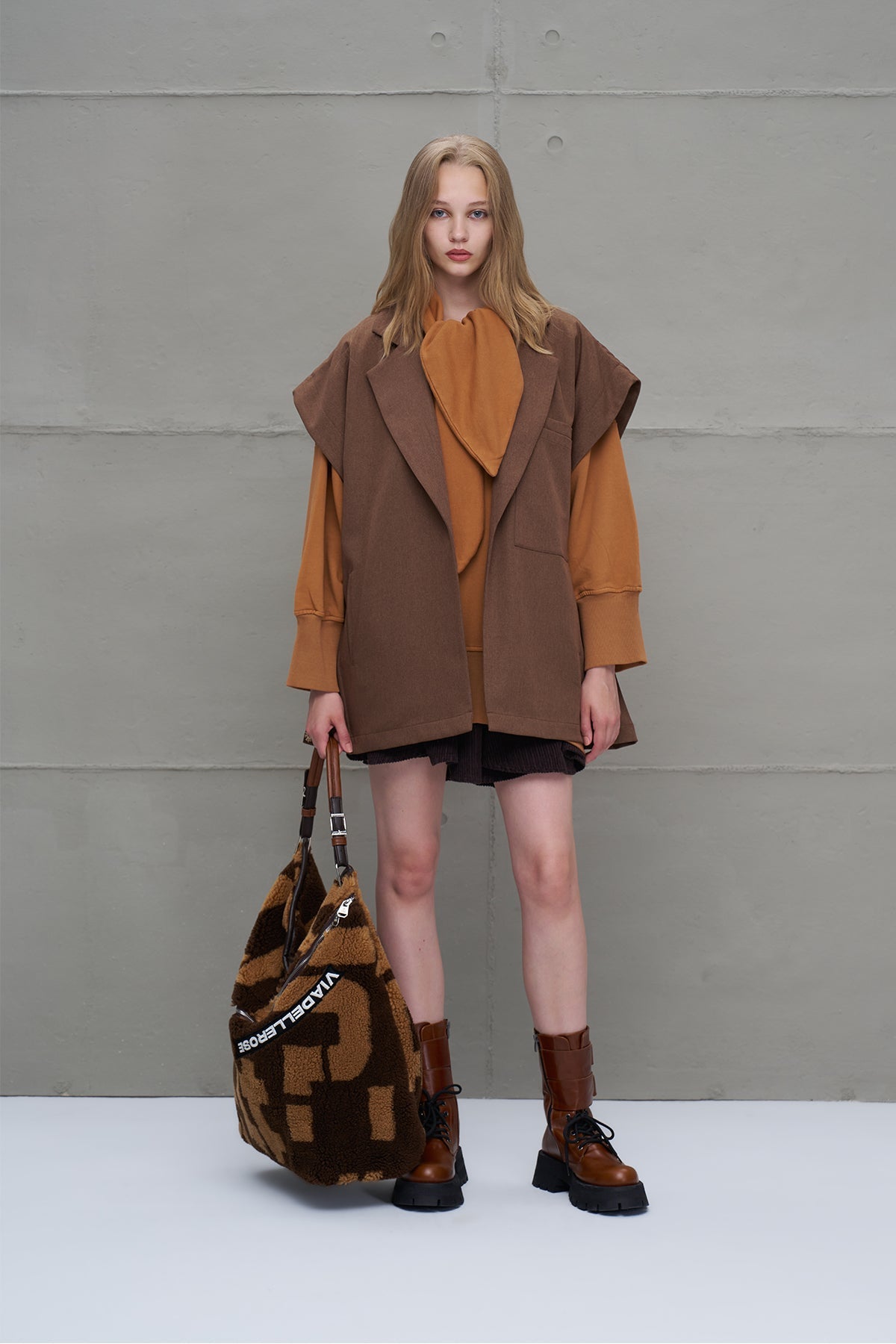 Brown Wide-shoulder Jacket 18203