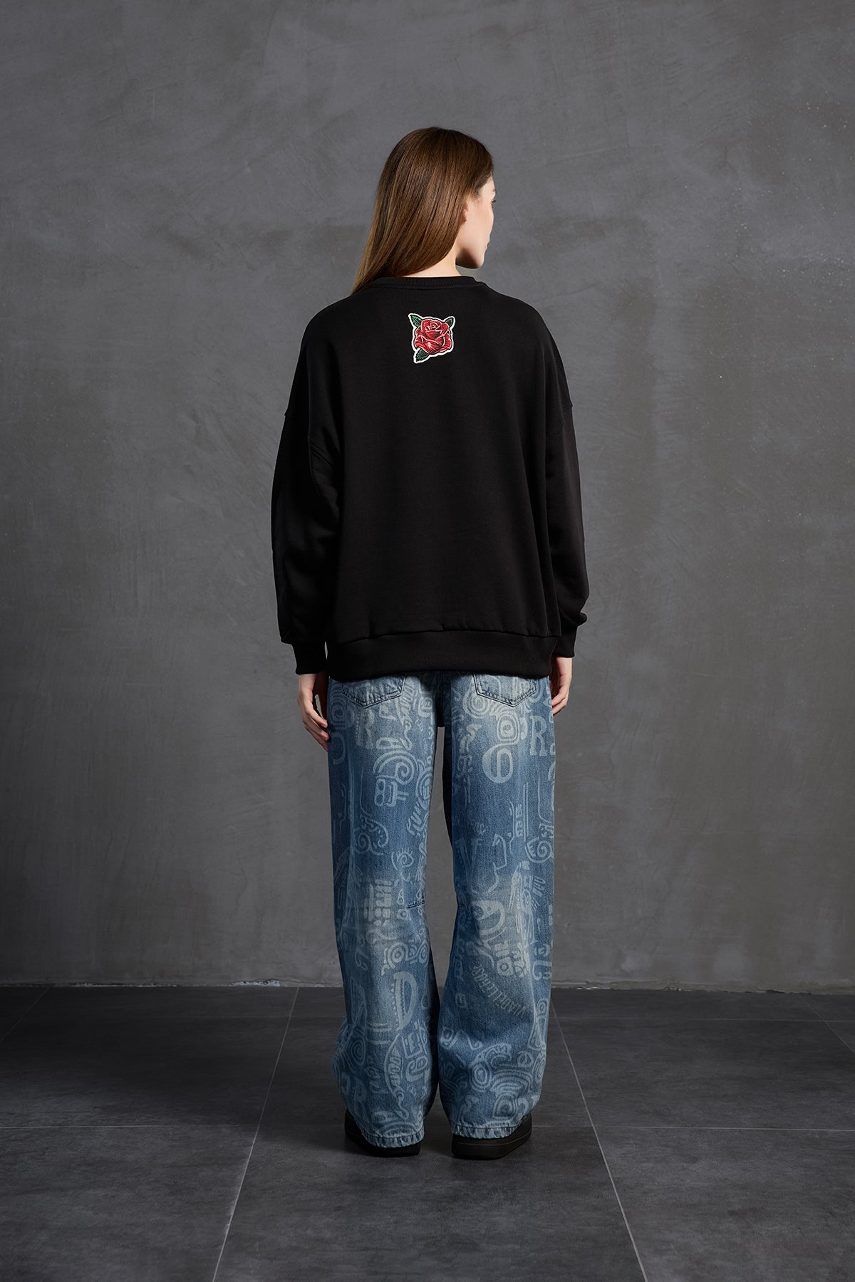 Black Pop-art Printed Oversize Sweatshirt 18216