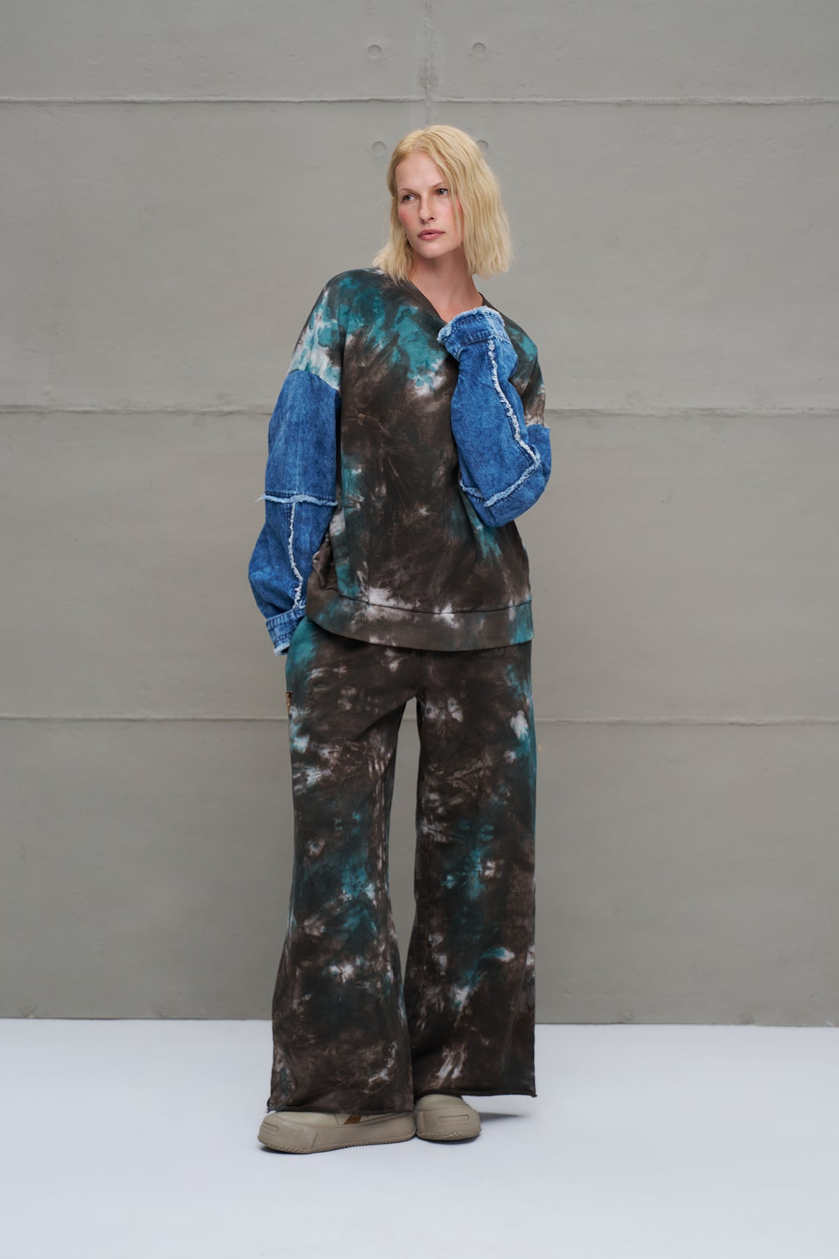 Brown Green Denim Sleeve Tie-dye Oversized Sweatshirt 18221