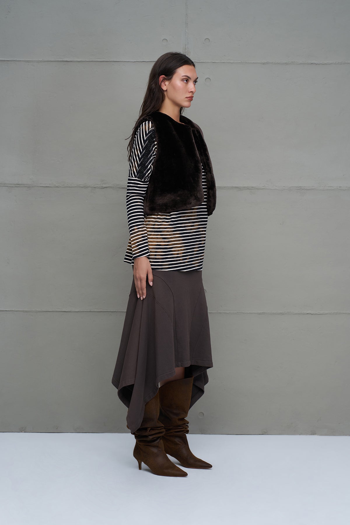 Brown Faux Fur Look Sleeveless Gile 18241