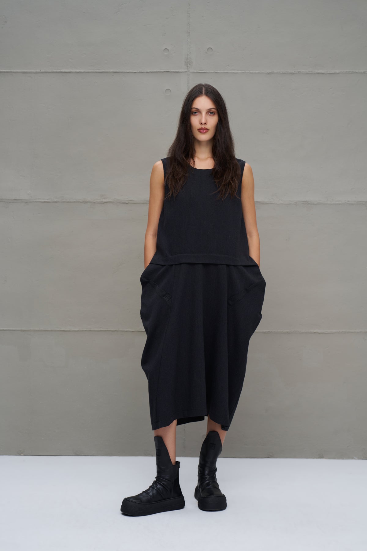 Black Asymmetric Oversized Midi Dress 18276