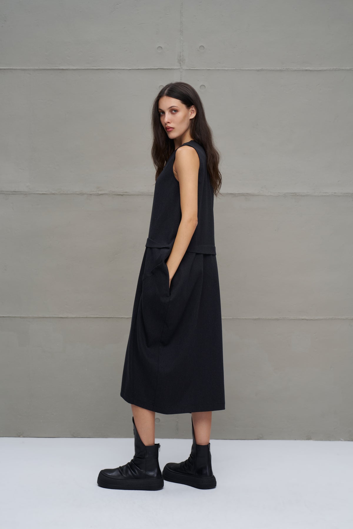 Black Asymmetric Oversized Midi Dress 18276