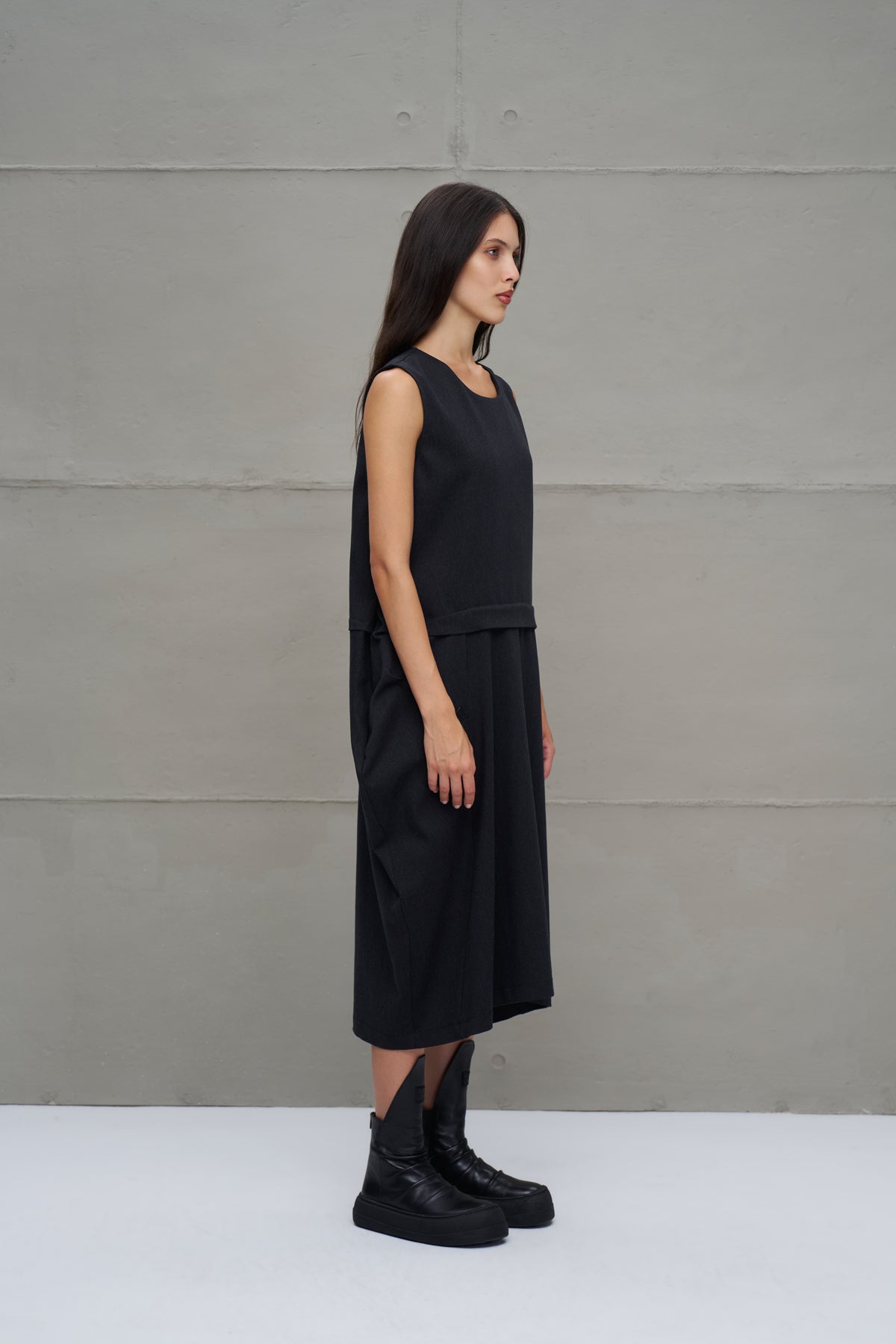 Black Asymmetric Oversized Midi Dress 18276