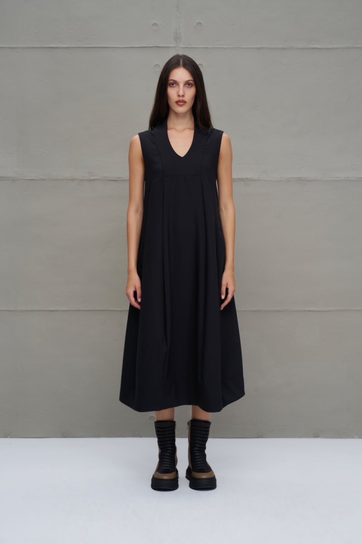 Black Balloon Form Oversize Dress 18283