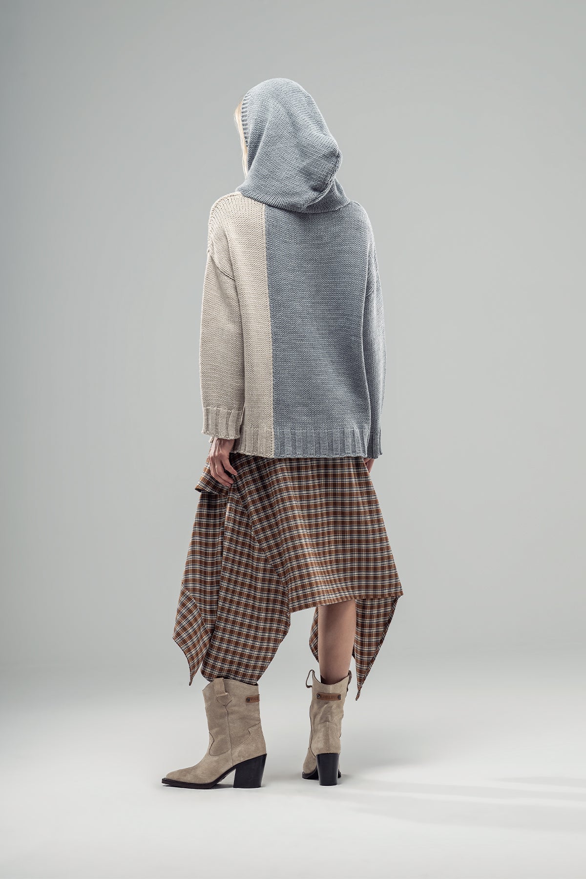 Grey Beige Knit Sweater 20022